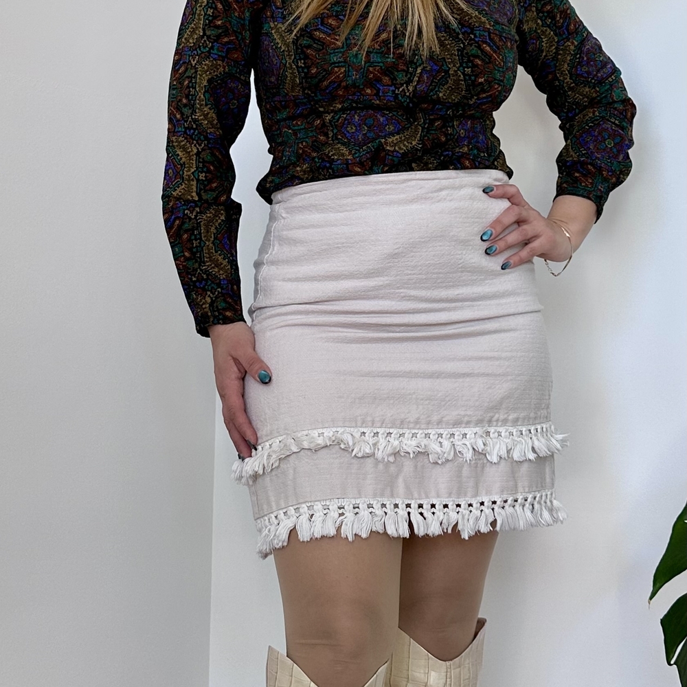 LOFT Beach Resort Spring Vacay Linen Blend Mini Skirt Fringe Accents Neutral 2